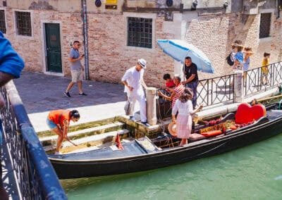 Gondole partagée à Venise